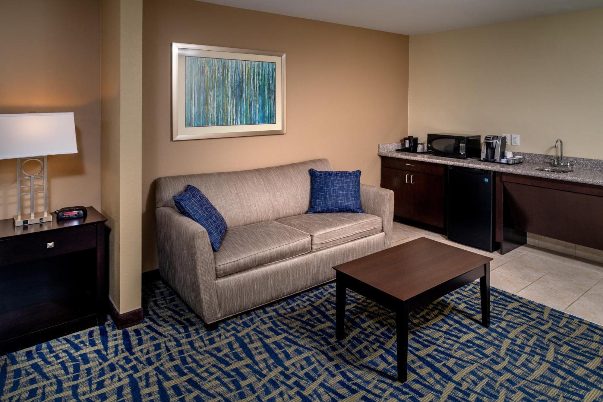 Holiday Inn Express & Suites Lebanon By Ihg Экстерьер фото