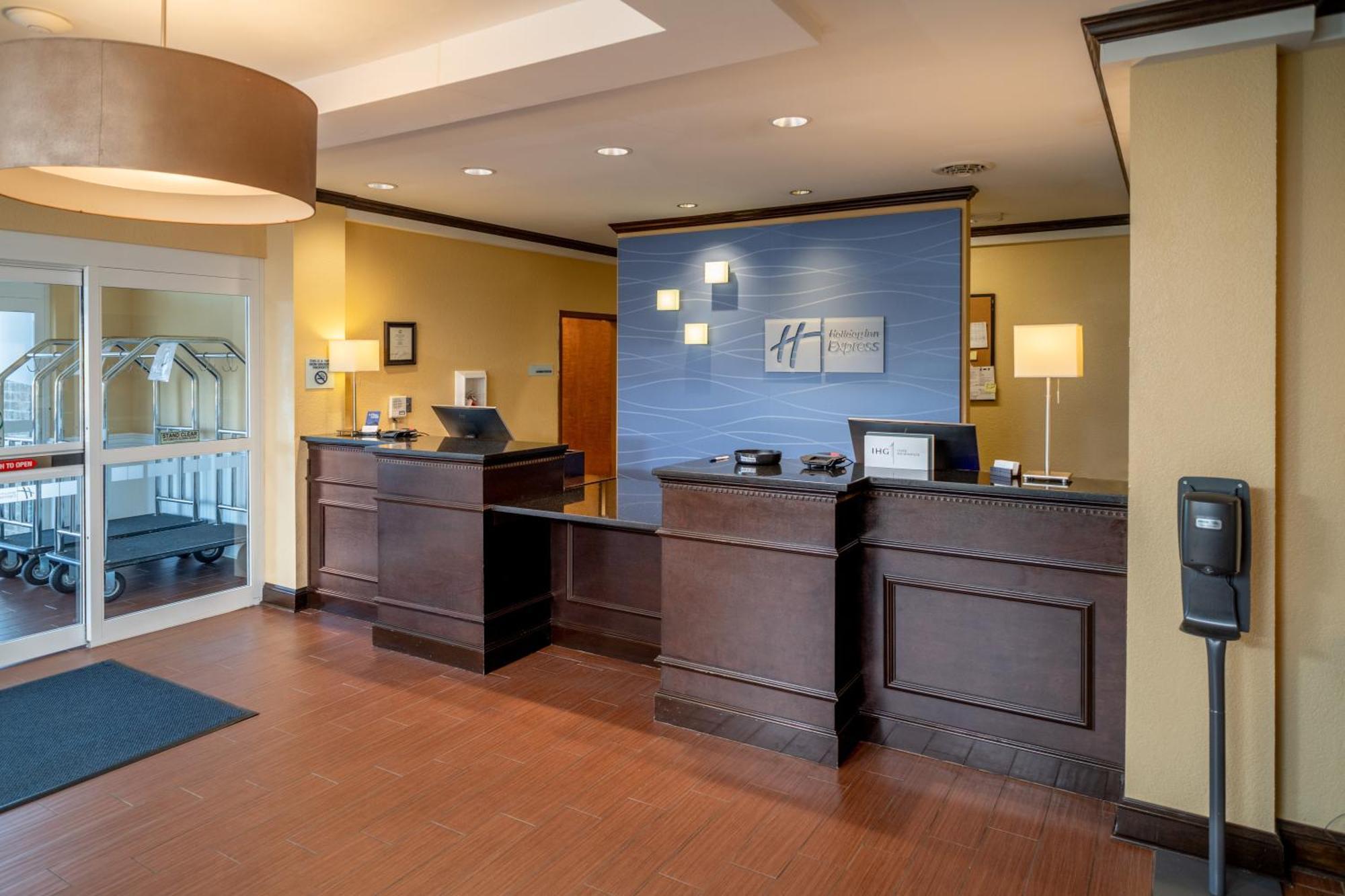 Holiday Inn Express & Suites Lebanon By Ihg Экстерьер фото