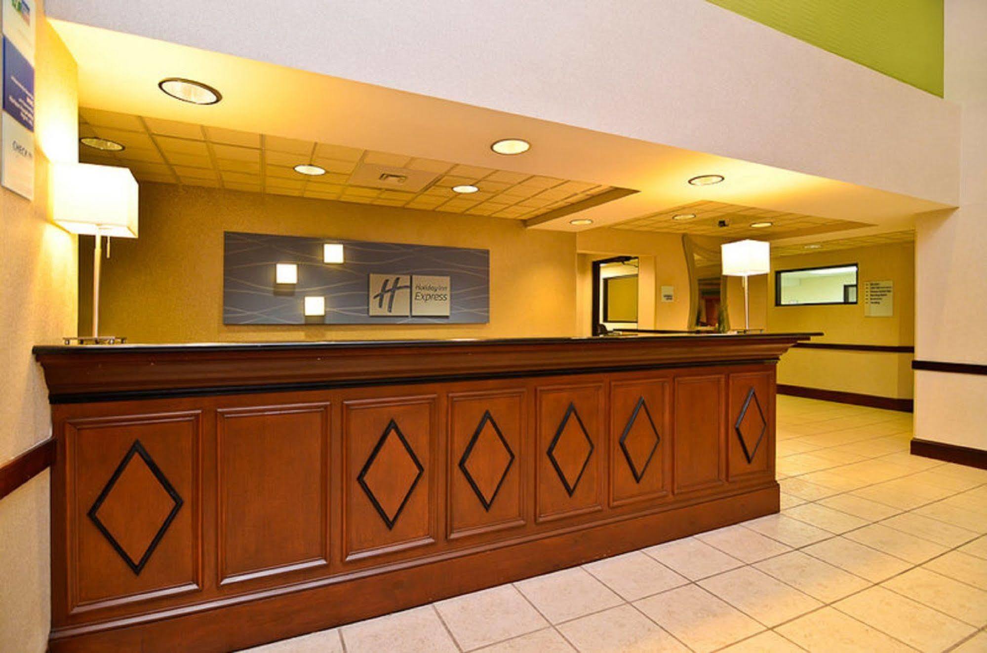 Holiday Inn Express & Suites Lebanon By Ihg Экстерьер фото